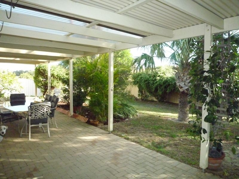 193 Mclarty Road, Halls Head WA 6210
