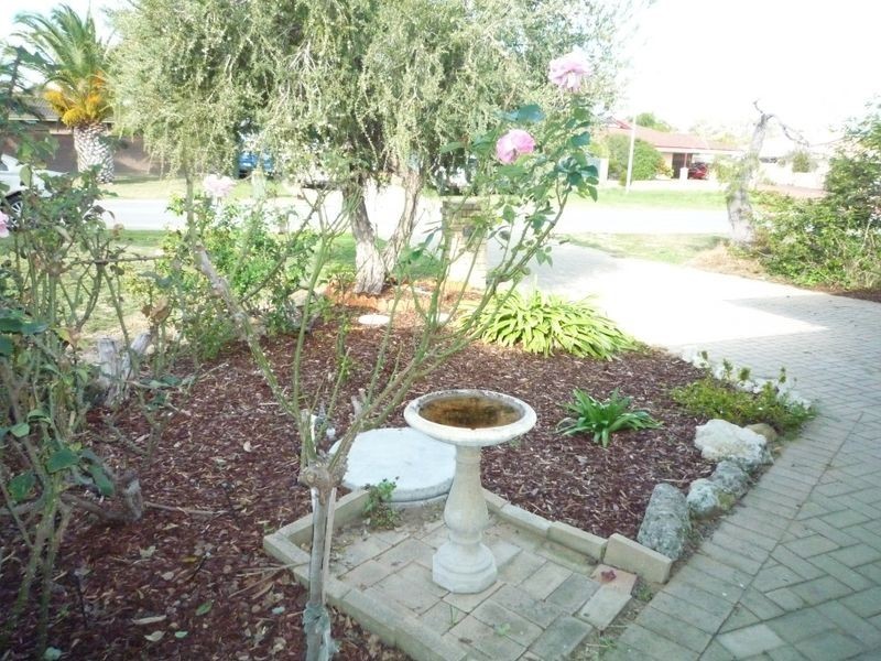 193 Mclarty Road, Halls Head WA 6210