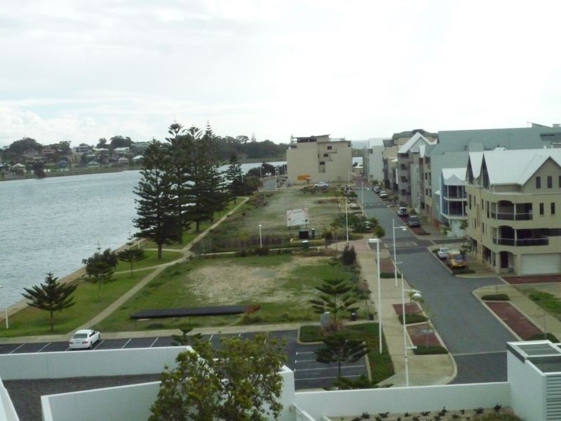 605/5 Marco Polo Drive, Mandurah WA 6210