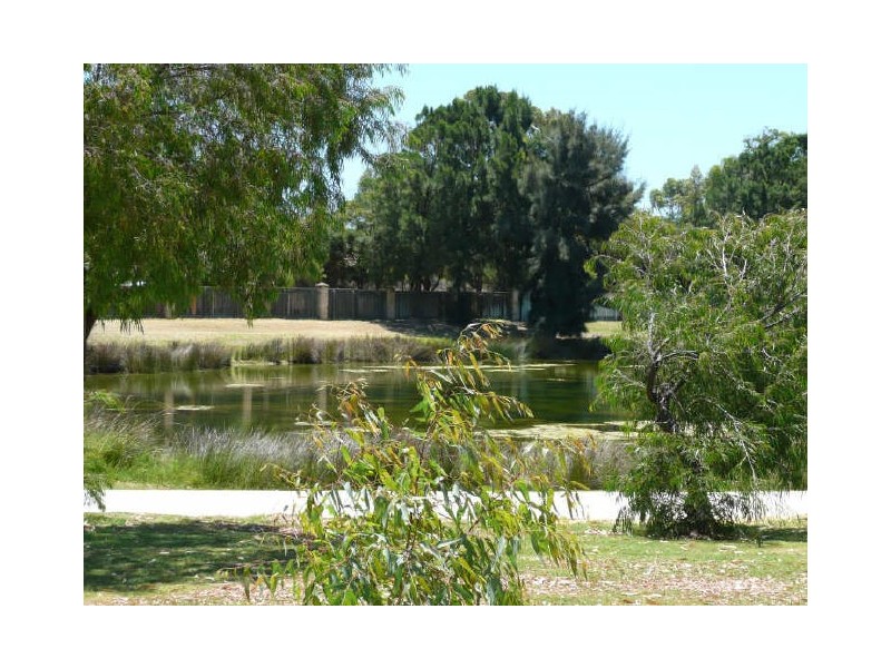 119 Oakmont Avenue, Meadow Springs WA 6210