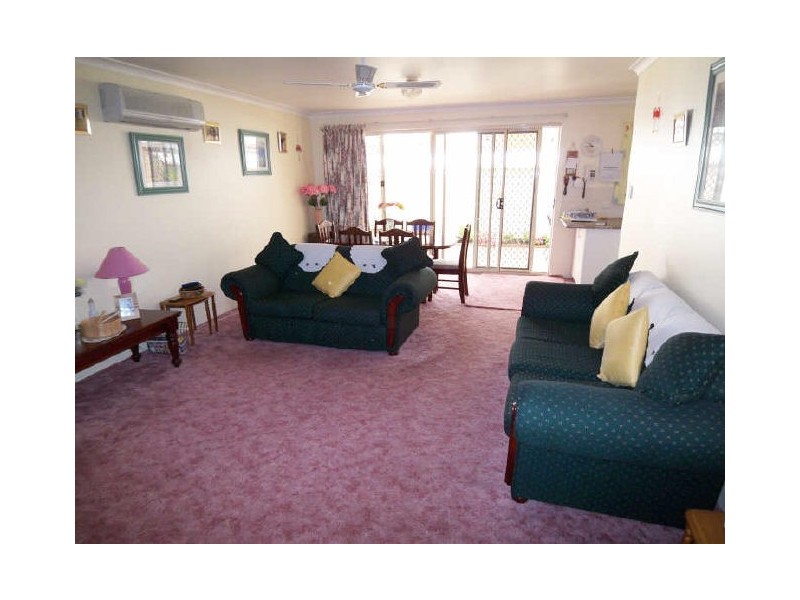 2/16 Wattleglen Avenue, Erskine WA 6210