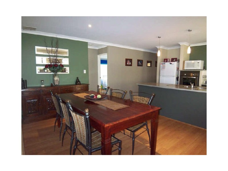 25 Duyfken Way, Dudley Park WA 6210
