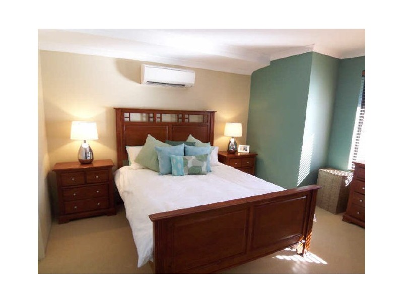 25 Duyfken Way, Dudley Park WA 6210