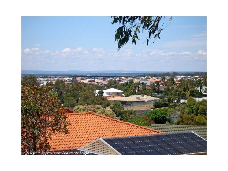 1 Muir Street, Halls Head WA 6210