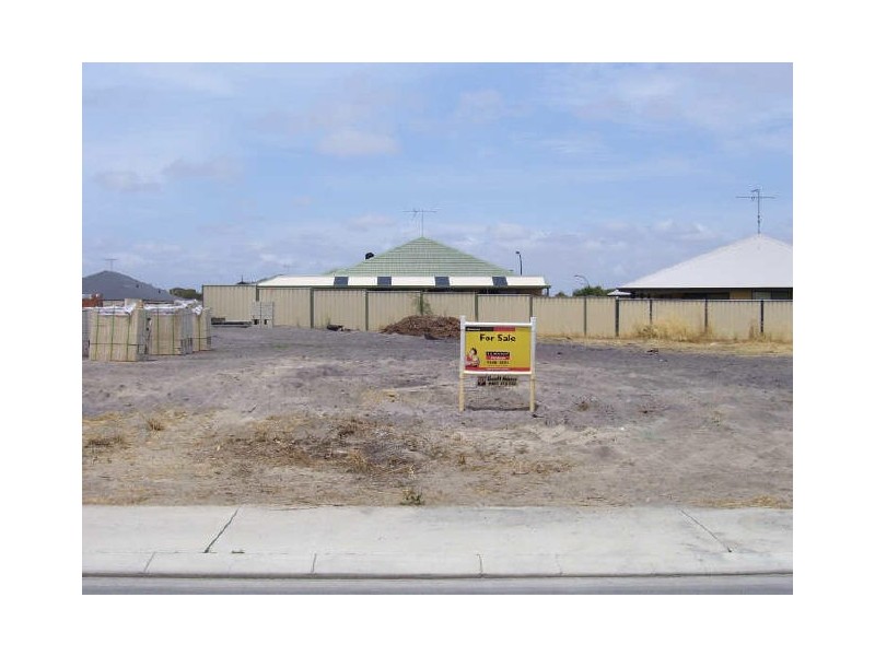 72 Newport Drive, Dudley Park WA 6210