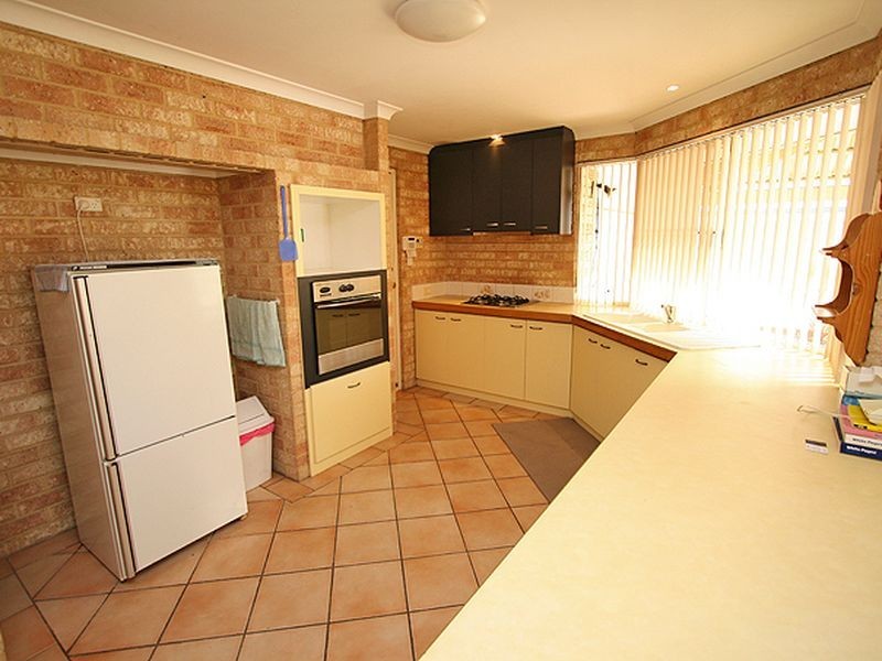 10 Challenger Road, Madora Bay WA 6210