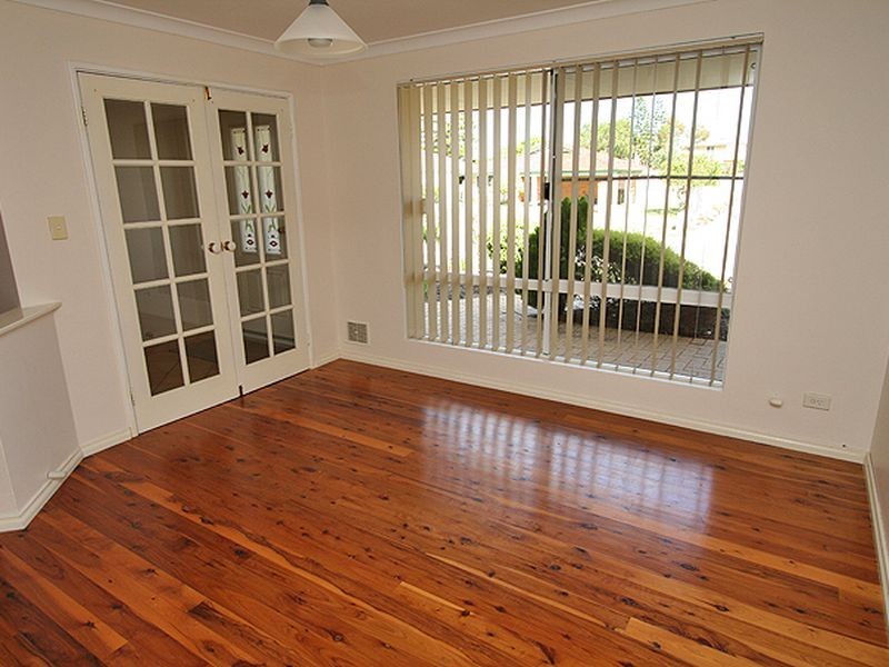 10 Challenger Road, Madora Bay WA 6210