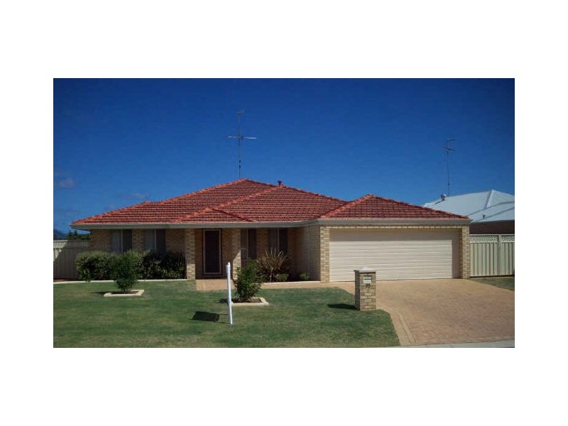 30 Seaforth Drive, Halls Head WA 6210