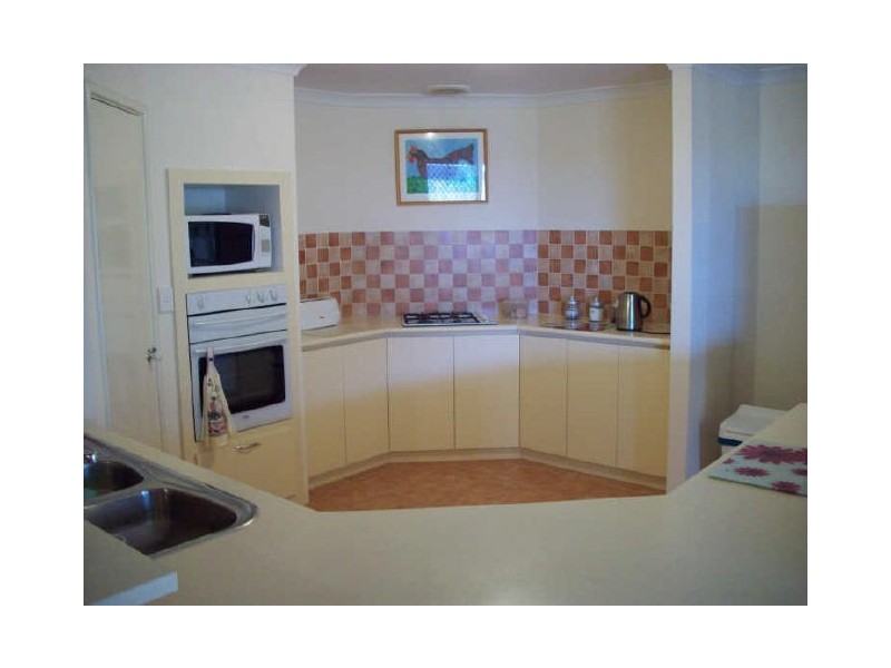 30 Seaforth Drive, Halls Head WA 6210