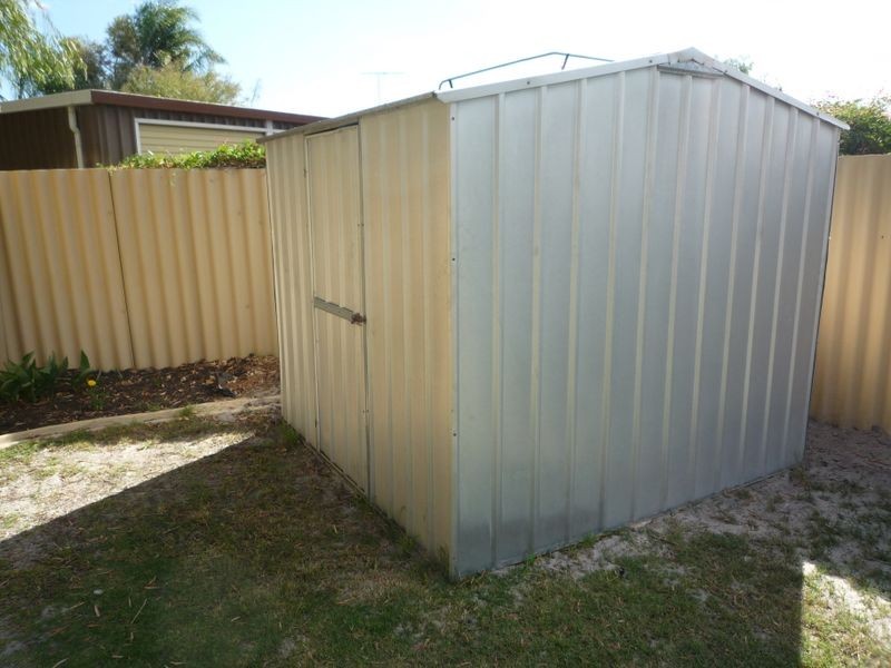 17b Balmoral Parade, Halls Head WA 6210