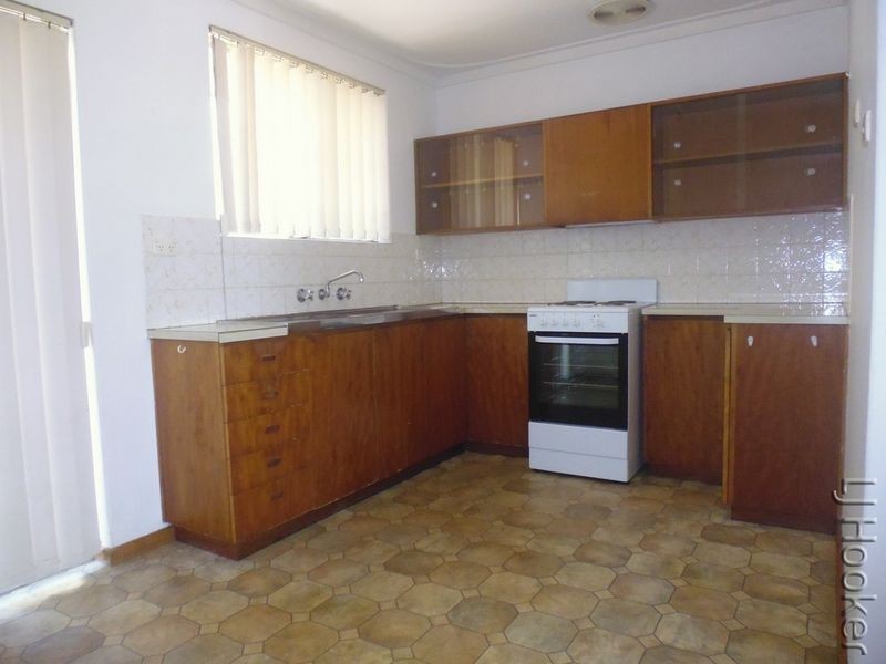 9 Clyde Place, Mandurah WA 6210