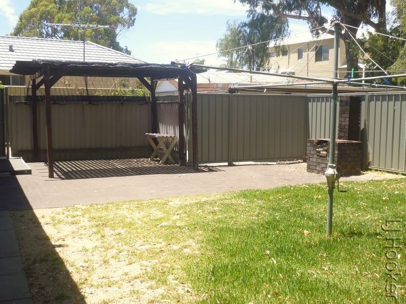 9 Clyde Place, Mandurah WA 6210