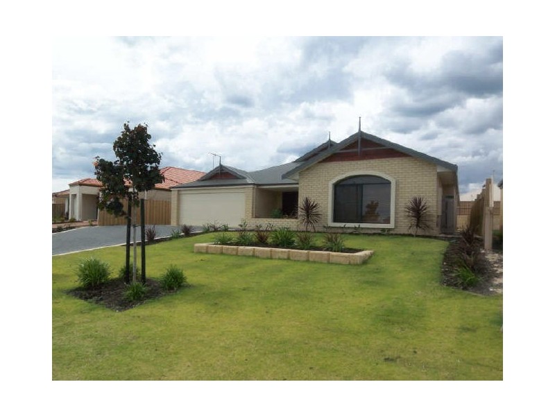 33 Seascapes Boulevard, Halls Head WA 6210