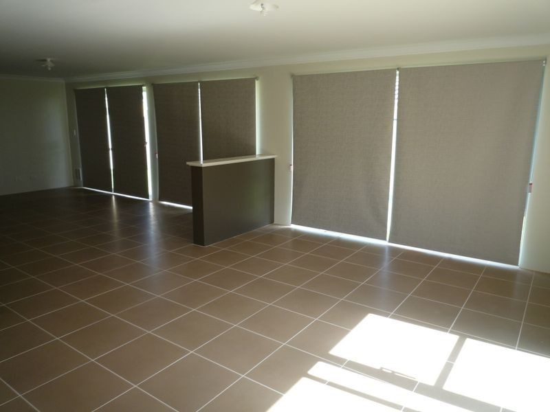27 Still Meadow Turn, Meadow Springs WA 6210