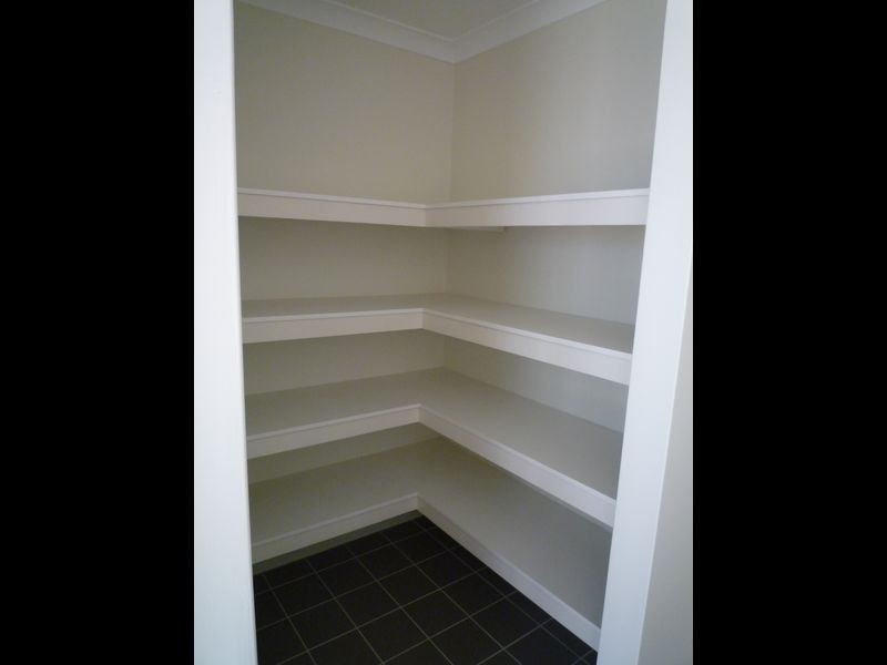 27 Still Meadow Turn, Meadow Springs WA 6210