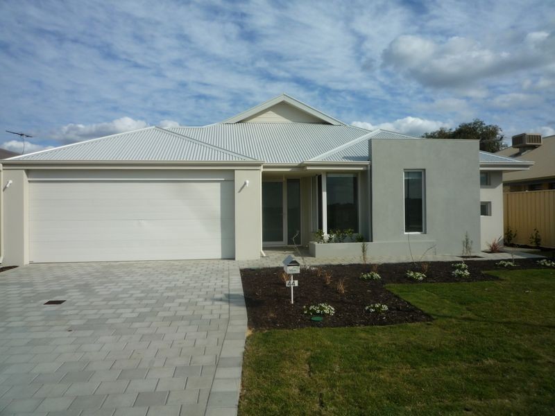 44 Cobaki Brace, Lakelands WA 6180