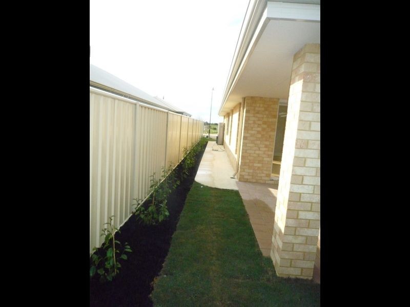 44 Cobaki Brace, Lakelands WA 6180