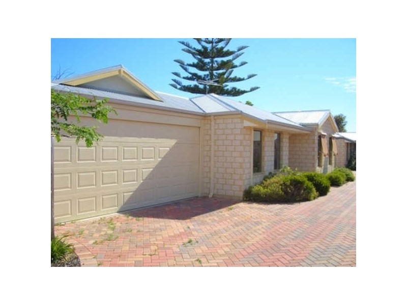 4B Hobley Street, Mandurah WA 6210
