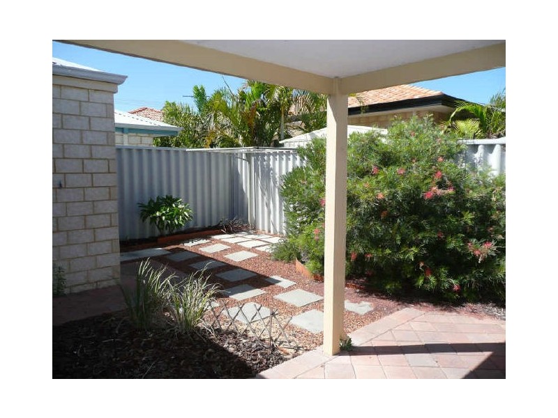 4B Hobley Street, Mandurah WA 6210