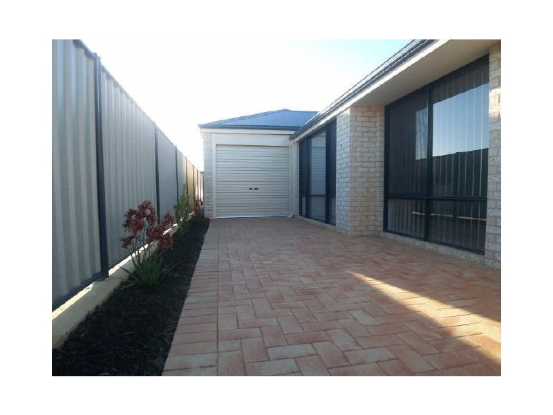 41 Camden Way, Meadow Springs WA 6210