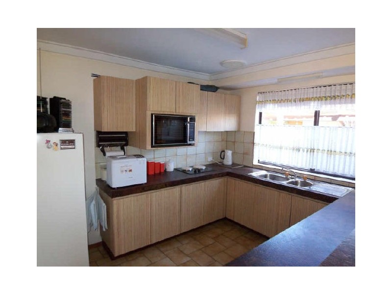 3 Rocklea Place, Silver Sands WA 6210