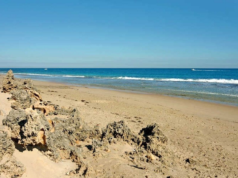 9 Paradise Circuit, Halls Head WA 6210