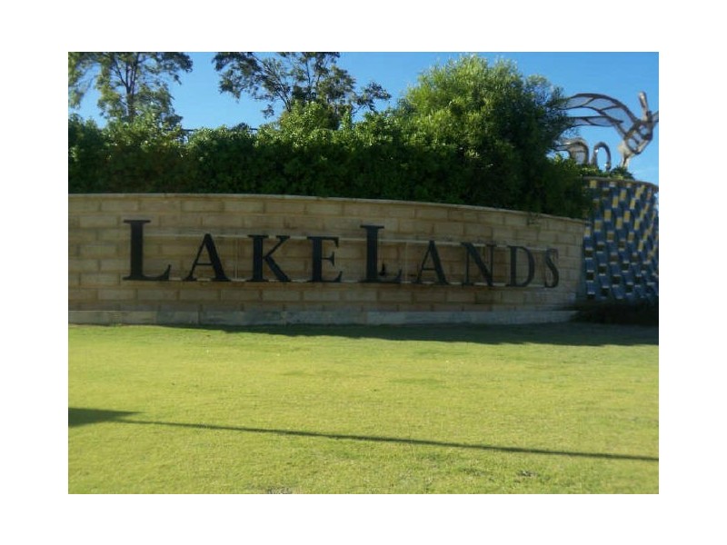 18 Lascelles Circus, Lakelands WA 6210