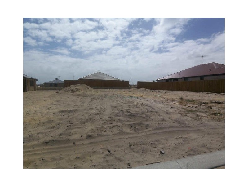 35 Karon Vista, Halls Head WA 6210