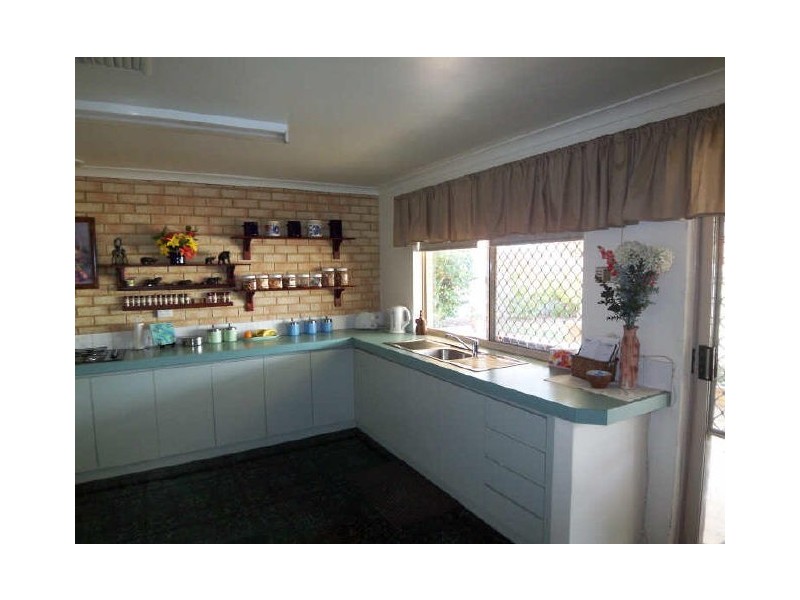 5 Selwyn Rise, Greenfields WA 6210