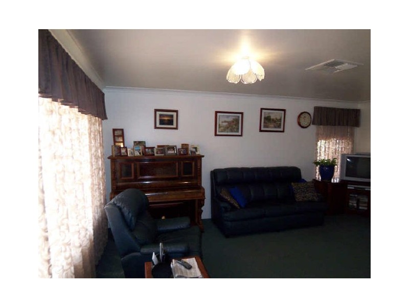 5 Selwyn Rise, Greenfields WA 6210