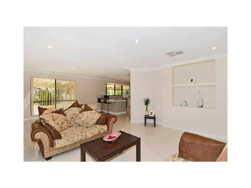 21 Pleasant Grove Circle, Falcon WA 6210