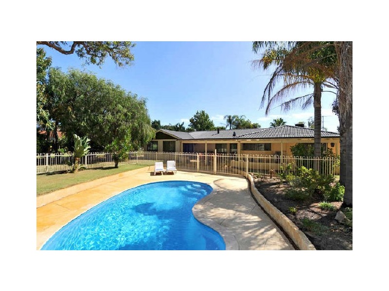 21 Pleasant Grove Circle, Falcon WA 6210