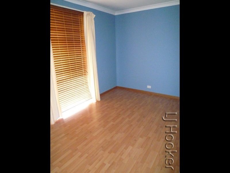 16a Mippi Road, Halls Head WA 6210