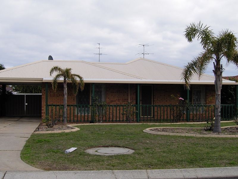 13A Tamarisk Drive, Halls Head WA 6210