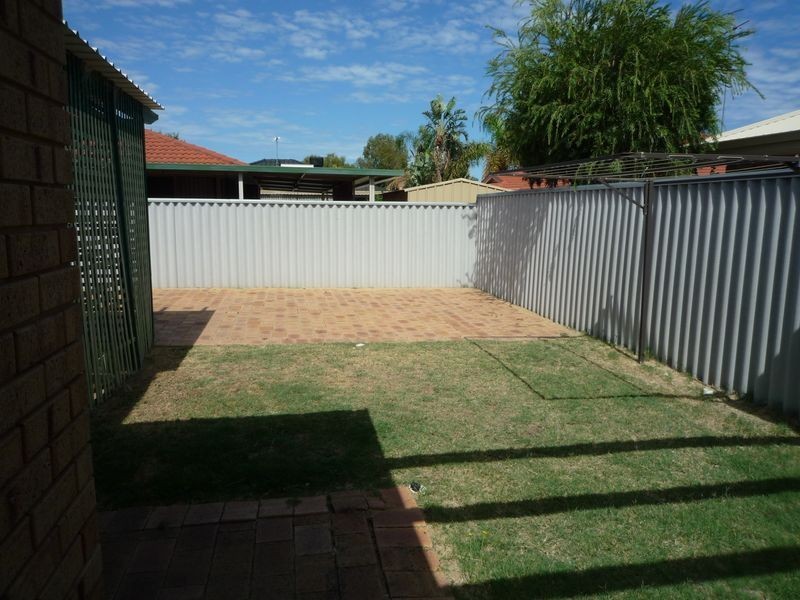 13A Tamarisk Drive, Halls Head WA 6210