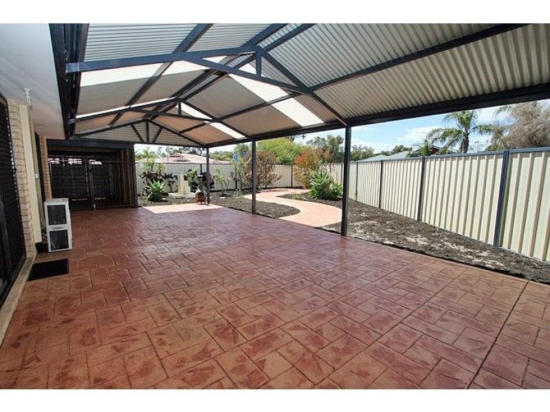 4 Gwalia Mews, Dudley Park WA 6210