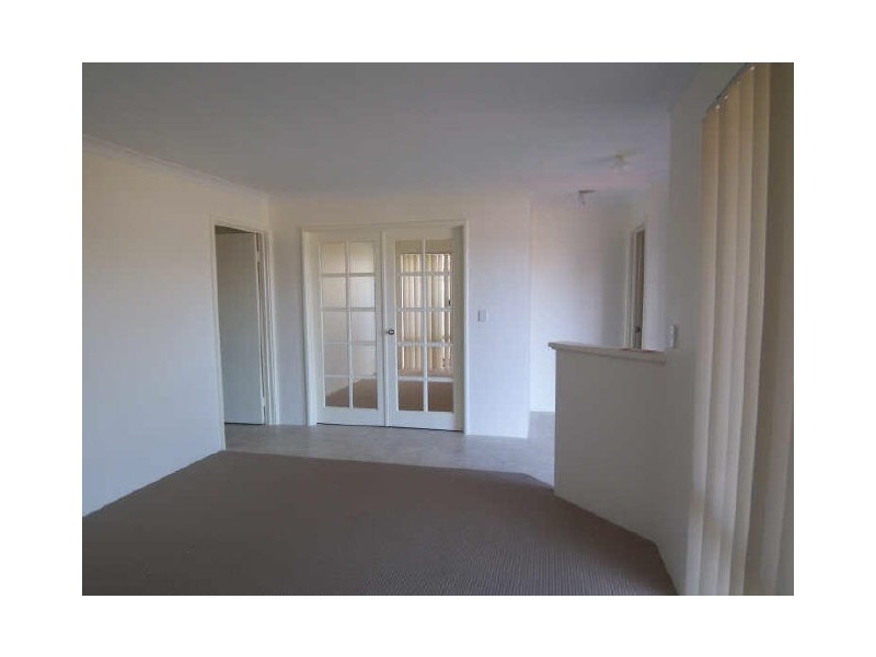 24 Cimarron Edge, Meadow Springs WA 6210