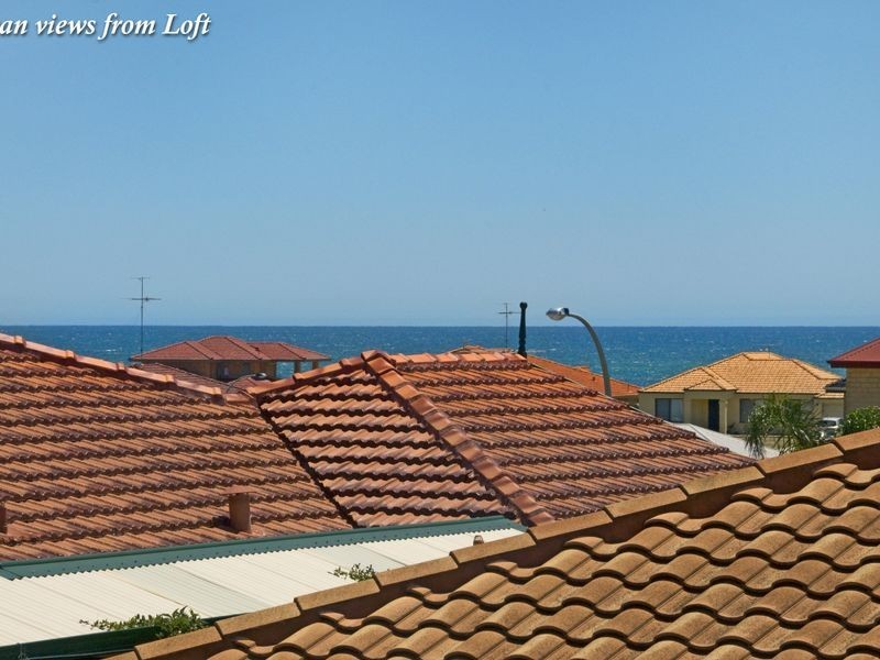 4 Howe Close, San Remo WA 6210