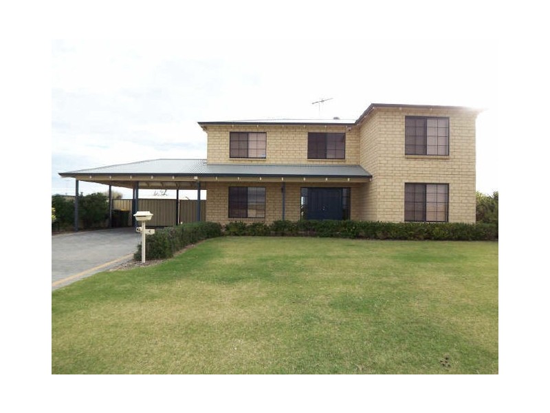 4 Cranbrook Crescent, Dawesville WA 6210