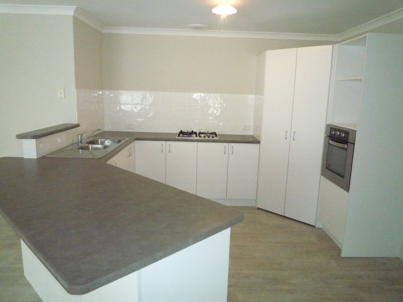 49 Marsdenia Road, Halls Head WA 6210
