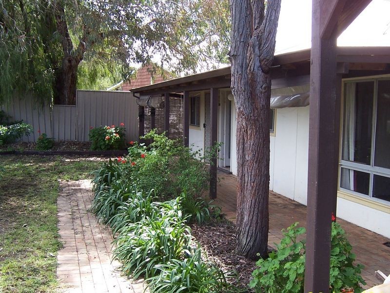 5b Birchley Road, Coodanup WA 6210