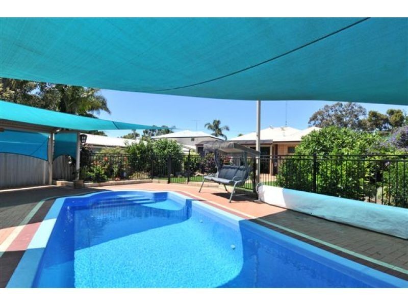 6 Ninda Street, Coodanup WA 6210