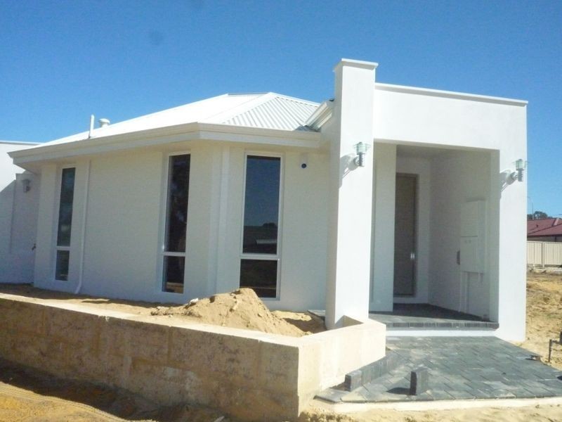 1 Sheffield Green, Greenfields WA 6210