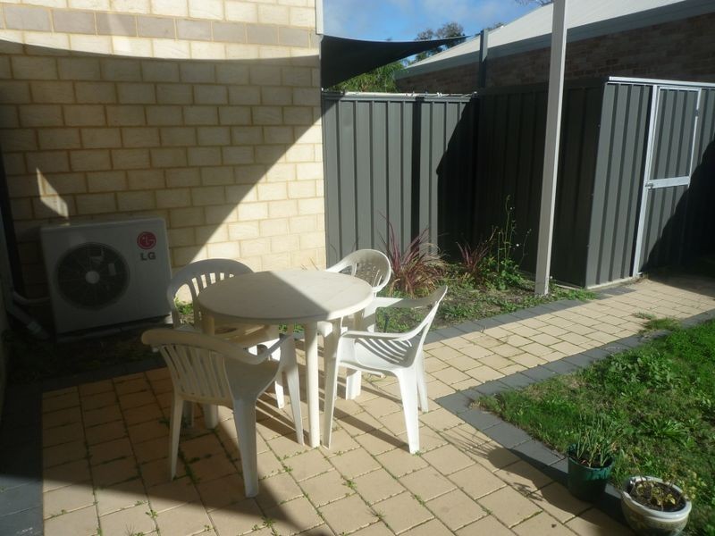 2/14 Wattleglen Avenue, Erskine WA 6210