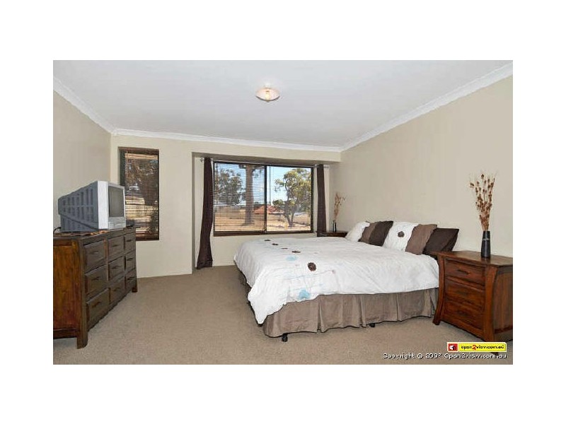 10 Bookara View, Lakelands WA 6210