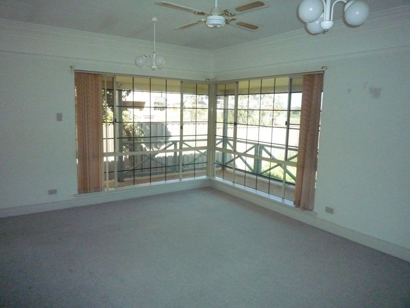 35 Orestes Street, San Remo WA 6210