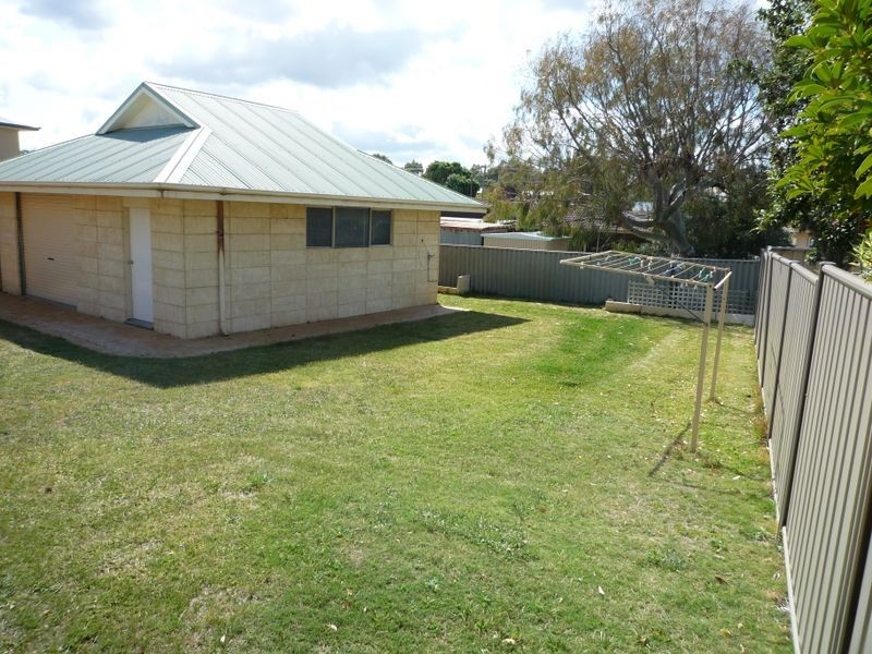 35 Orestes Street, San Remo WA 6210