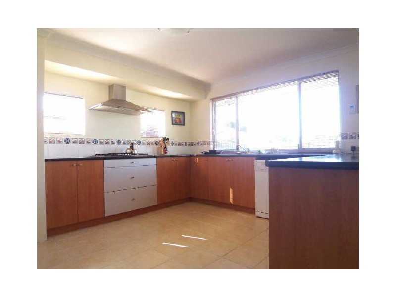 12 Glenelg Way, Meadow Springs WA 6210