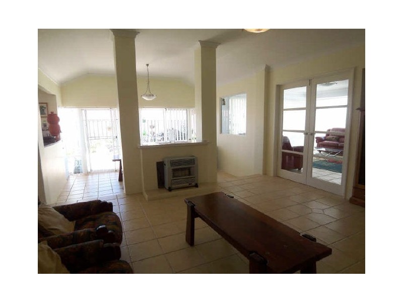 12 Glenelg Way, Meadow Springs WA 6210