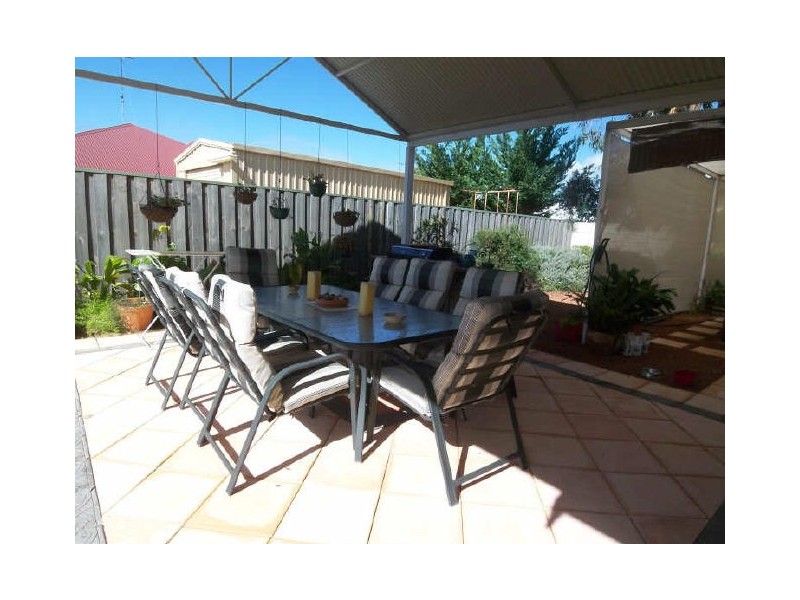 12 Glenelg Way, Meadow Springs WA 6210